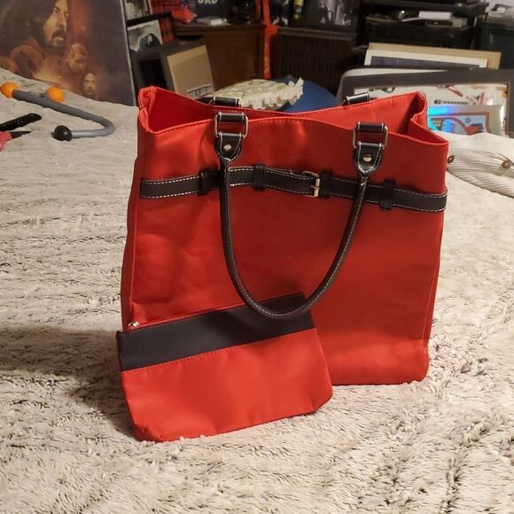 Vintage Collectible Allure Red and Black Canvas Tote with Leather Handles - Picture 1 of 8
